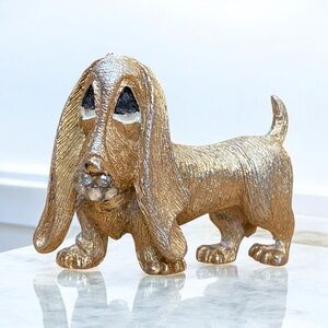Vintage Gold Tone Basset Hound Brooch Pin